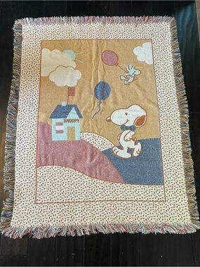 Vintage Peanuts Collection by Quiltex Snoopy Tapestry Blanket- 33”x 43”